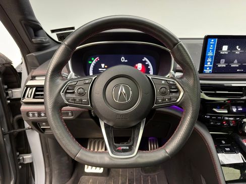 Used 2025 Acura MDX A-Spec image 10