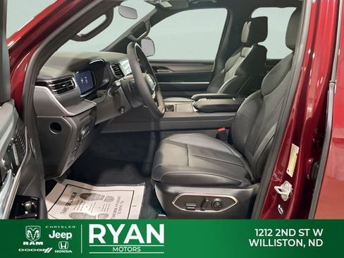 New 2025 Jeep Wagoneer Series II w/ Convenience Group I image 42