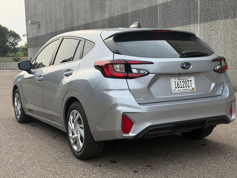 Used 2024 Subaru Impreza 2.0i AWD/4WD image 3