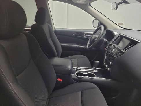 Used 2020 Nissan Pathfinder S AWD/4WD image 21