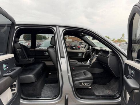 Used 2023 Rolls-Royce Cullinan image 8