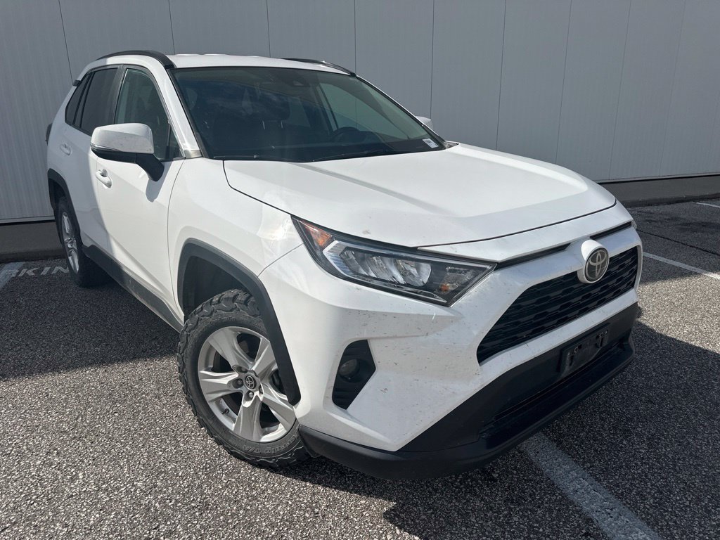 Used 2021 Toyota RAV4 XLE w/ Carpet Mat Package (TMS) AWD/4WD image 10