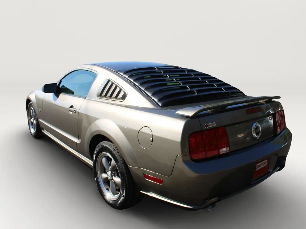 Used 2005 Ford Mustang GT RWD image 6