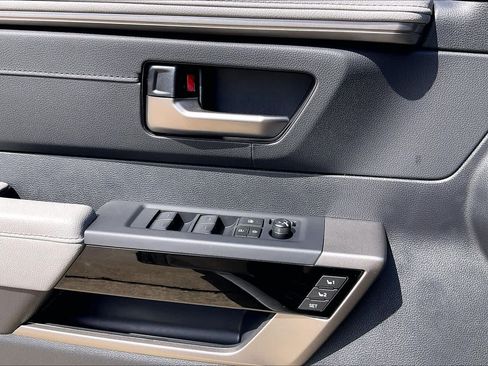 New 2026 Toyota Tundra Limited AWD/4WD image 18