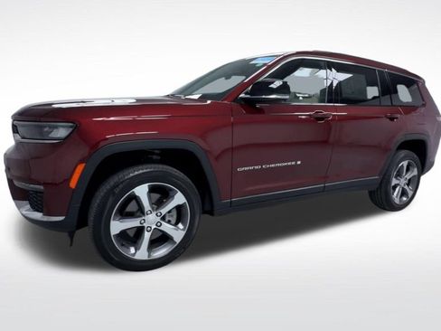 Used 2025 Jeep Grand Cherokee L Limited AWD/4WD image 4