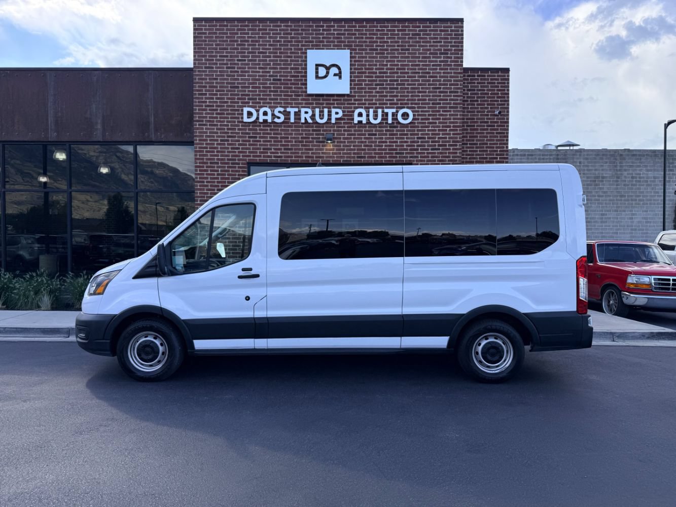 Used 2022 Ford Transit 350 XL RWD image 5