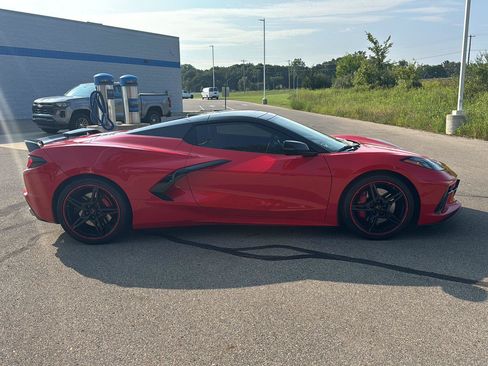 Used 2022 Chevrolet Corvette Stingray Premium Conv w/ Z51 Performance Package RWD image 6