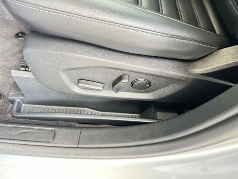 Used 2024 Ford Edge SEL image 23