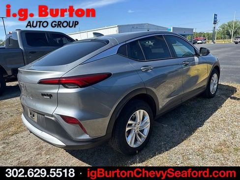 Used 2024 Buick Envista Sport Touring w/ Convenience I Package FWD image 6