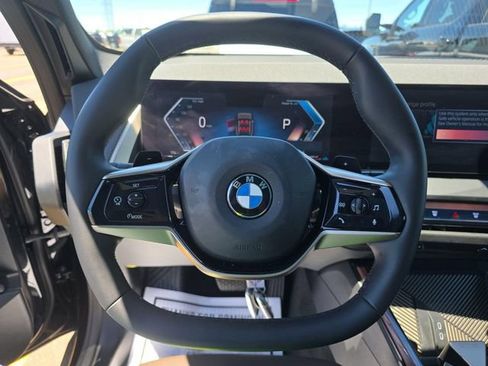 Used 2025 BMW X3 xDrive30i w/ Premium Package AWD/4WD image 3