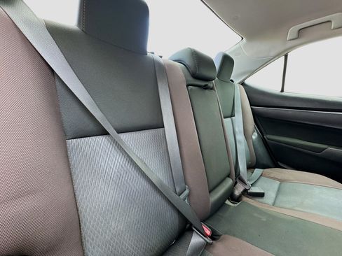 Used 2019 Toyota Corolla LE w/ Carpet Mat Package (TMS) FWD image 16