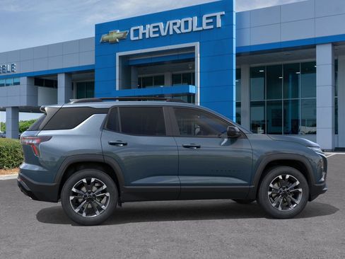 New 2026 Chevrolet Equinox RS w/ Convenience Package III FWD image 5