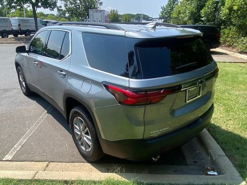 Used 2023 Chevrolet Traverse LT FWD image 31