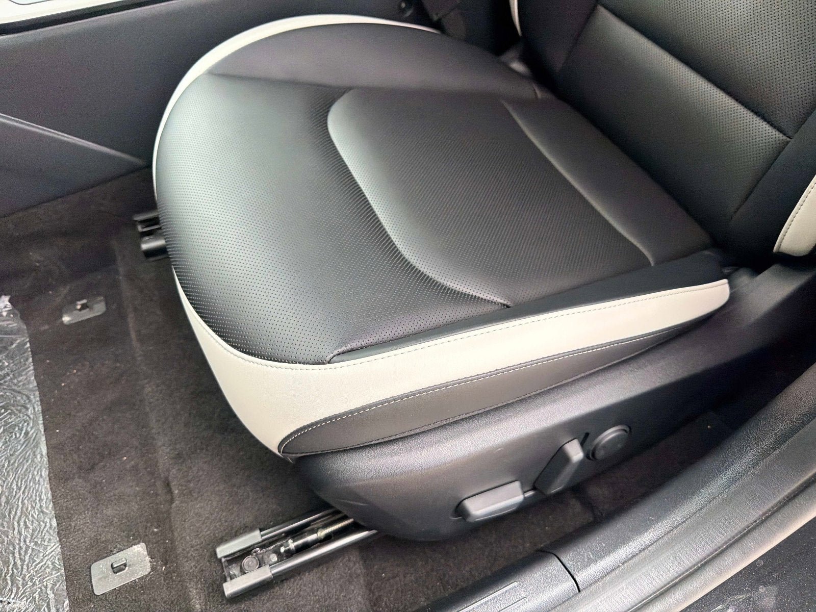 New 2026 Kia K4 GT-Line w/ GT-Line Premium Package FWD image 17