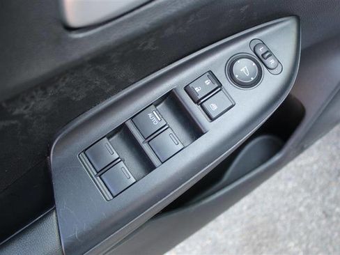 Used 2020 Honda Fit LX image 12