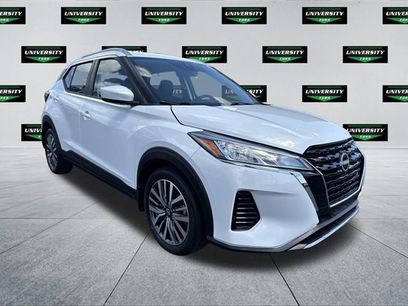 Used 2023 Nissan Kicks SV