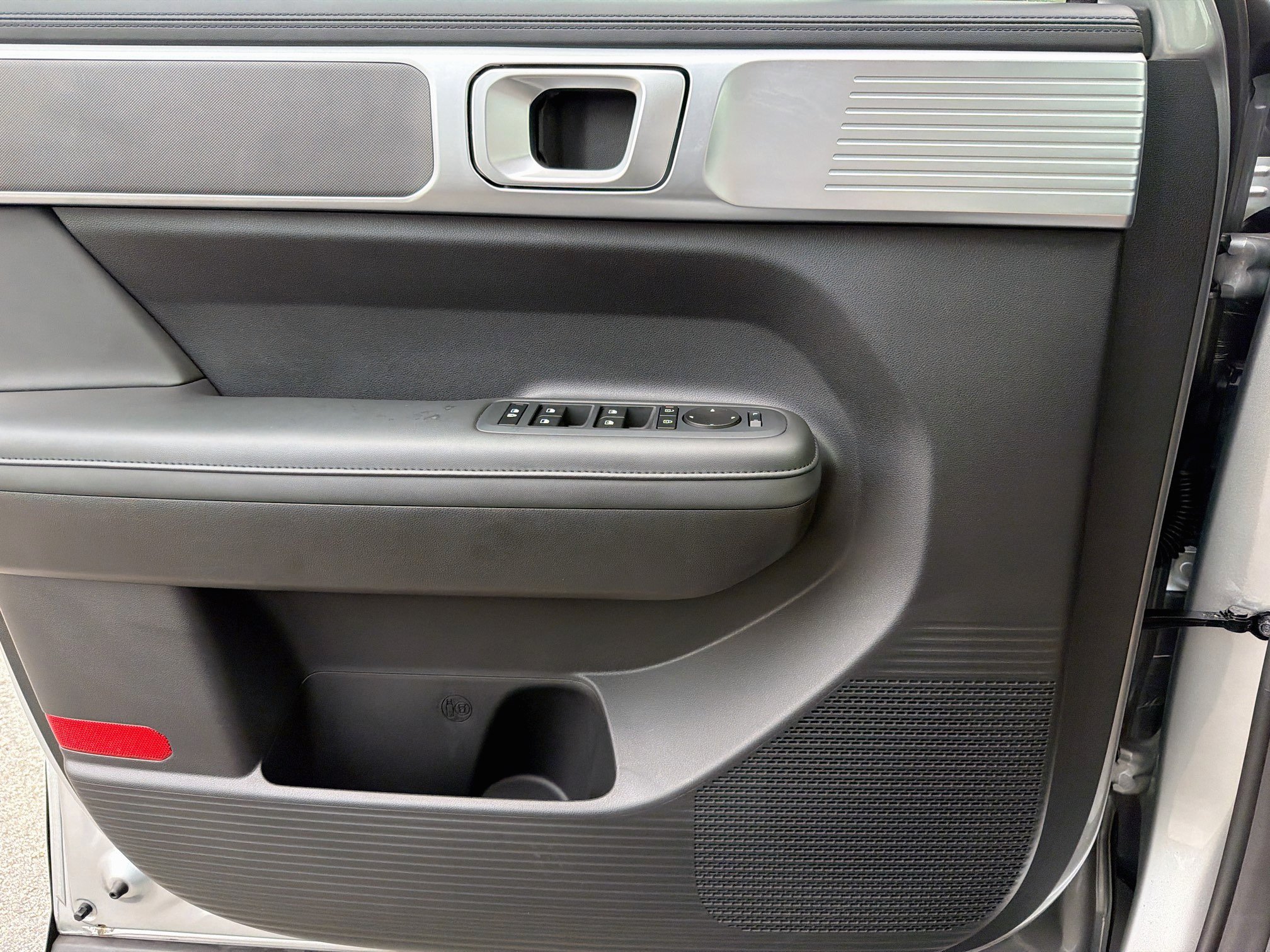 Used 2024 Hyundai Santa Fe SEL FWD image 23