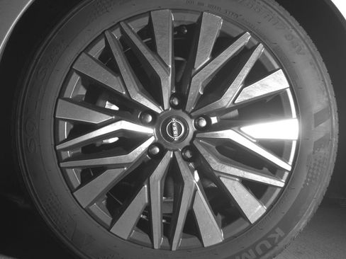 Used 2025 Nissan Altima 2.5 SV image 9