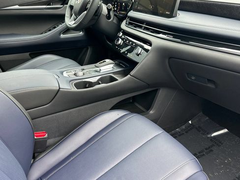 New 2026 INFINITI QX60 Sport w/ Dark Cargo Package AWD/4WD image 18