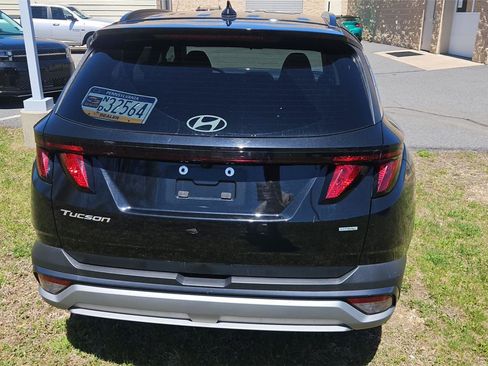 Certified 2025 Hyundai Tucson SEL AWD/4WD image 6