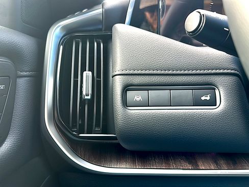 New 2026 Nissan Armada Platinum image 28