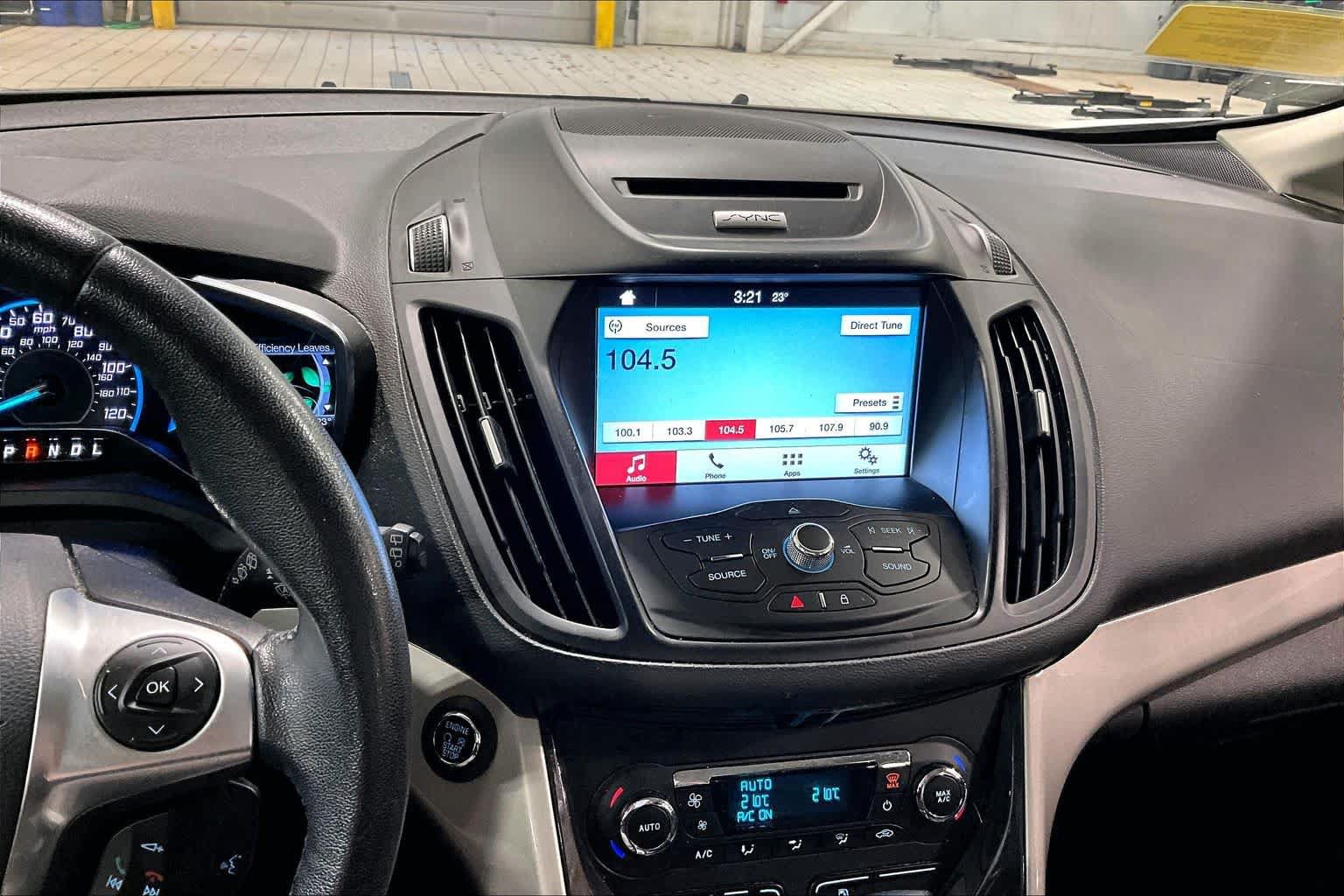 Used 2016 Ford C-MAX Energi SEL FWD image 28