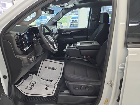 New 2026 GMC Sierra 1500 Elevation image 13