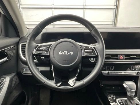 Used 2025 Kia Seltos S FWD image 8