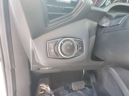 Used 2016 Ford Escape S FWD image 9