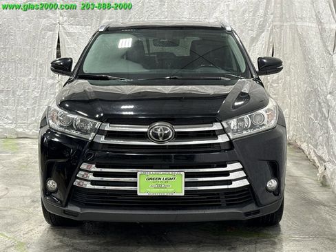 Used 2018 Toyota Highlander Limited image 19