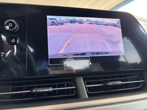 New 2026 Chevrolet Trax RS w/ Sunroof Package image 22