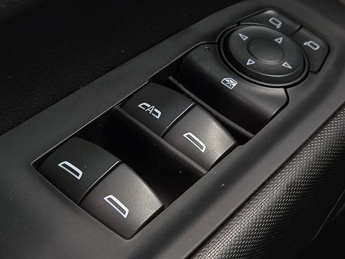 Used 2024 GMC Sierra 1500 Pro w/ Convenience Package image 17