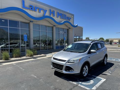 Used 2014 Ford Escape SE w/ Equipment Group 201A AWD/4WD image 1