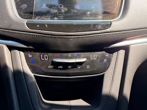 Used 2025 Cadillac XT5 Premium Luxury AWD/4WD image 18