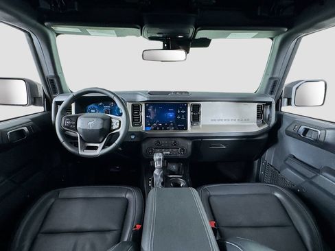 Used 2025 Ford Bronco Outer Banks AWD/4WD image 15