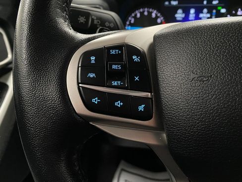 Used 2020 Ford Explorer XLT w/ Equipment Group 202A image 18
