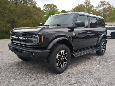 New 2026 Ford Bronco Outer Banks AWD/4WD image 6