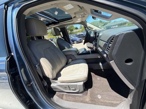 Used 2018 Ford Expedition Max Limited w/ Equipment Group 301A RWD image 18