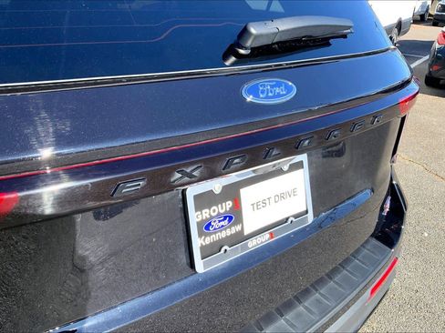 Certified 2025 Ford Explorer ST image 30