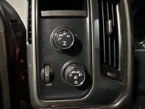 Used 2016 Chevrolet Silverado 1500 LT w/ All Star Edition AWD/4WD image 8