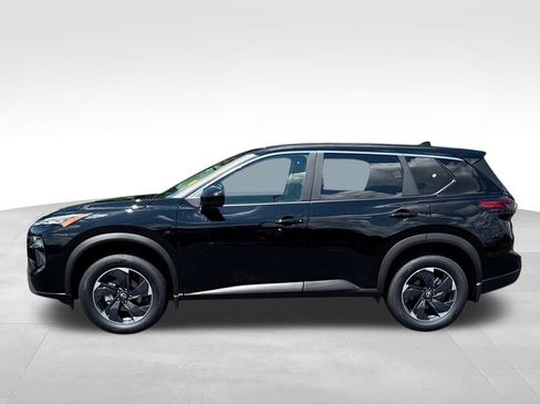 Certified 2026 Nissan Rogue SV AWD/4WD image 2
