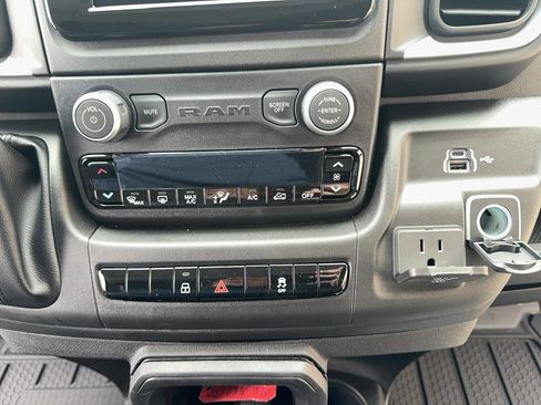 New 2026 RAM ProMaster 2500 w/ Quick Order Package 22G SLT image 18
