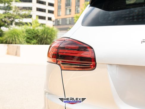 Used 2017 Porsche Cayenne S Platinum w/ Premium Package Plus (Pjy) image 54