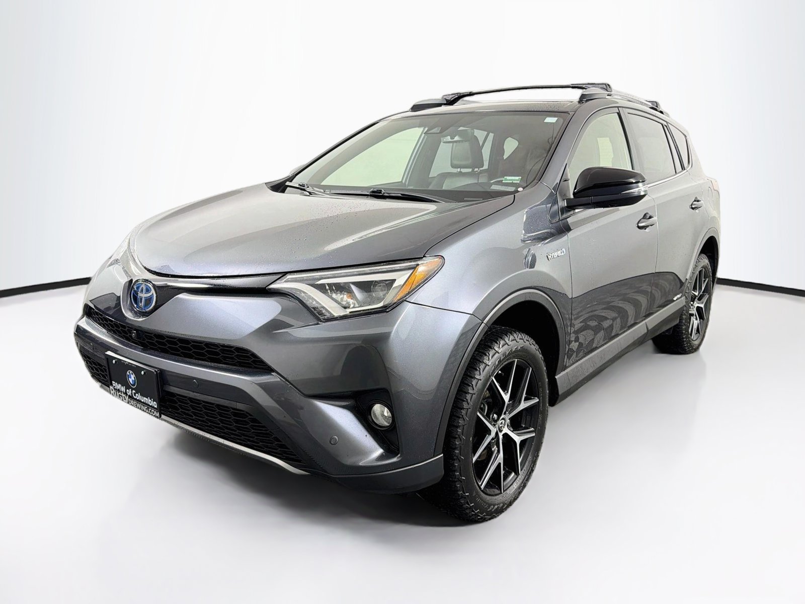 Used 2018 Toyota RAV4 SE w/ Advanced Technology Package AWD/4WD image 3