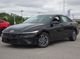 Used 2025 Hyundai Elantra Hybrid FWD 360° Tour