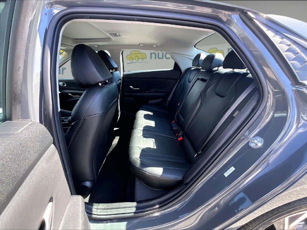 Used 2026 Hyundai Elantra Limited FWD image 15