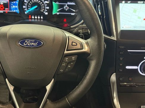 Used 2016 Ford Edge Titanium w/ Equipment Group 301A image 16