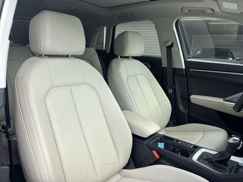 Used 2025 Audi Q3 2.0T Premium Plus w/ Premium Plus Package image 16