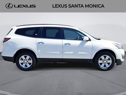 Used 2014 Chevrolet Traverse LT FWD image 4