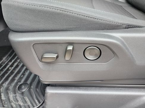 New 2026 GMC Sierra 1500 Elevation image 18